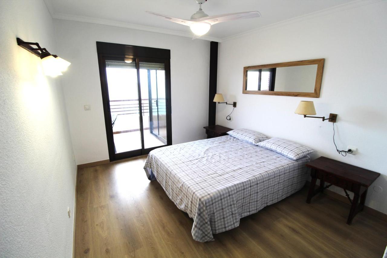 Very Lightful Apartment. Incredible Sea Views. Big Terrace, Swimming Pool. Ac. Very Close To Alicante City Center. Buitenkant foto